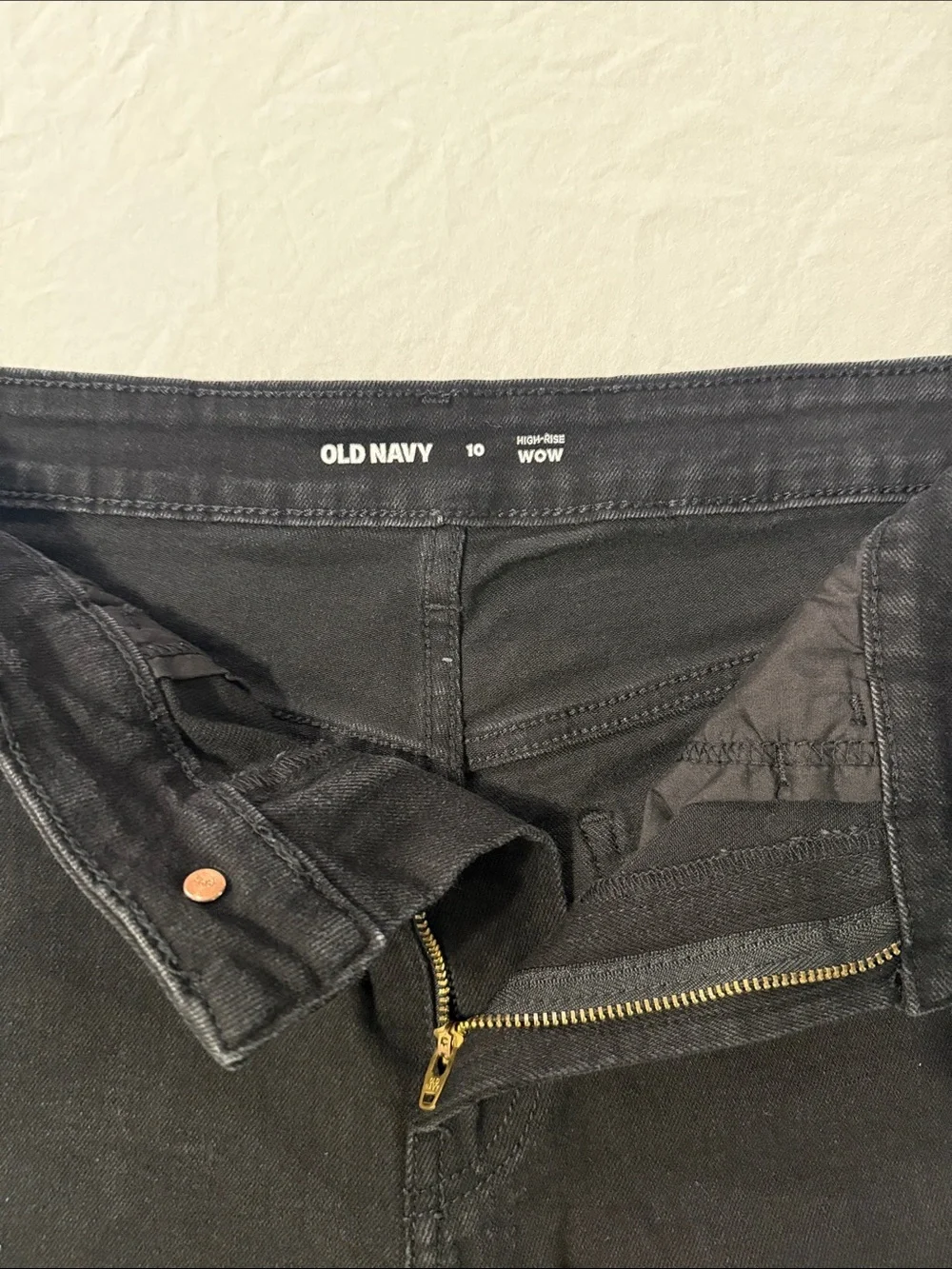 Old Navy Women's Black High Waisted Wow Jean Shorts Size 10 NWOT